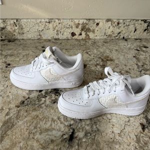 Brand new women’s size 5 Air Force ones